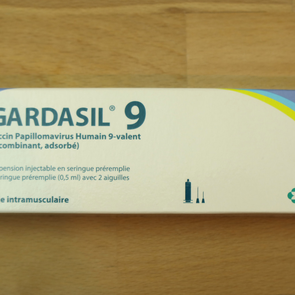 caja de la vacuna contra el virus del papiloma humano, parte de la prevención de las verrugas por VPH